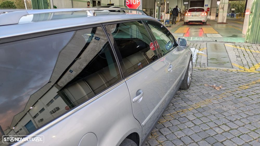 VW Passat Variant 1.9 TDi Highline Tip - 3