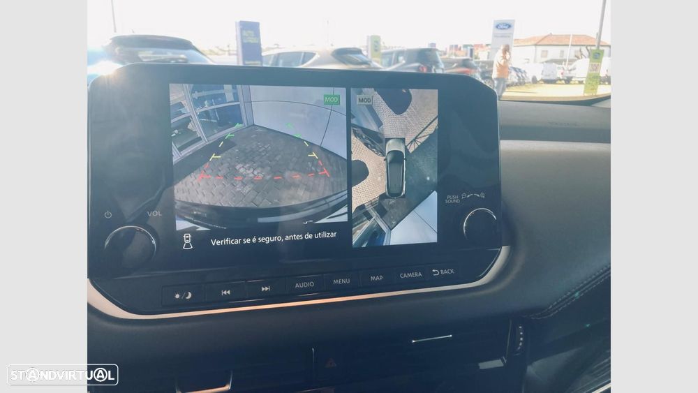 Nissan Qashqai 1.3 DIG-T N-Connecta Xtronic - 17