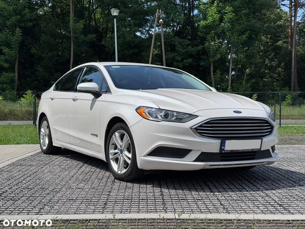 Ford Fusion - 4