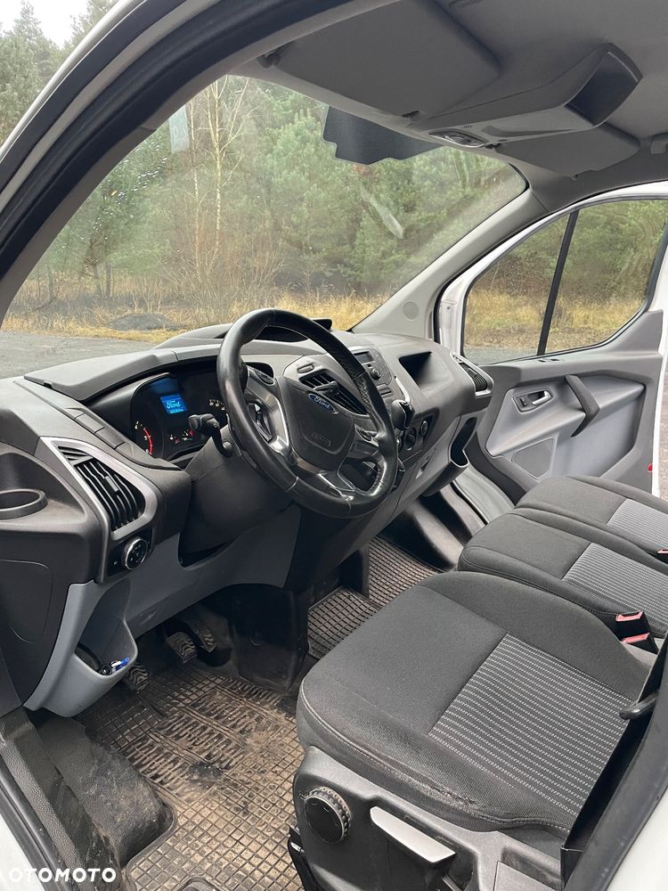 Ford TRANSIT CUSTOM - 6
