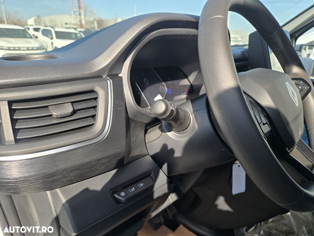 Renault Trafic 2.0 Blue dCi 110 S&S L2 8+1 Zen - 19