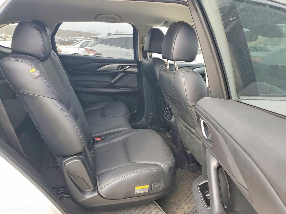 Mazda CX-9 - 8