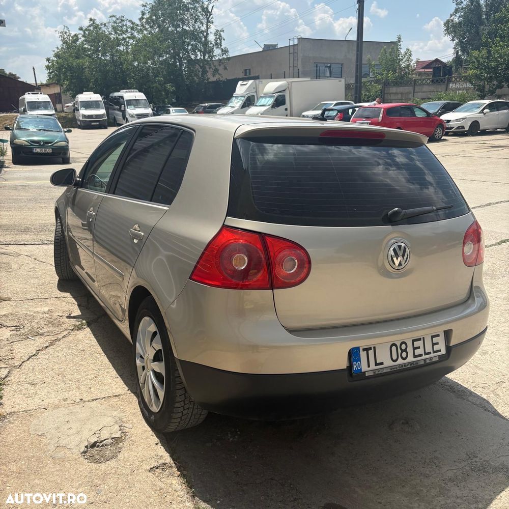 Volkswagen Golf - 4