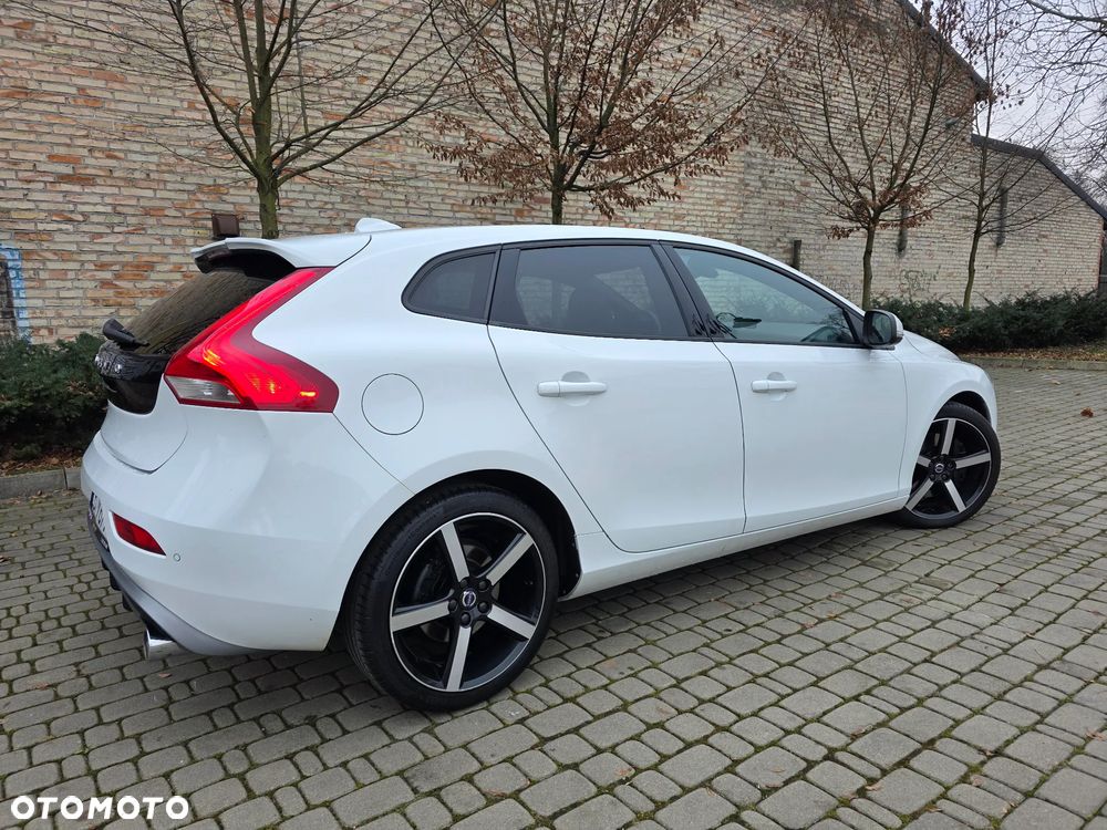 Volvo V40 D4 Geartronic RDesign - 6