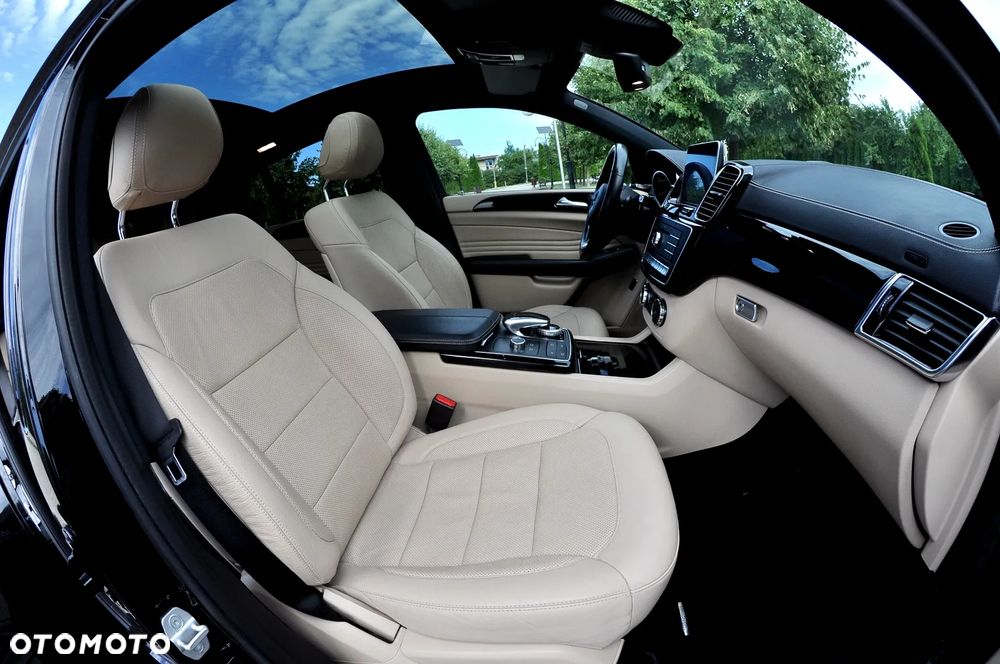 Mercedes-Benz GLE - 28