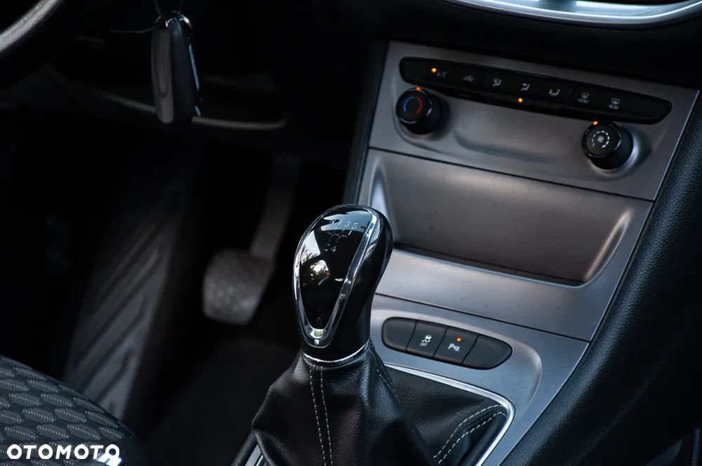 Opel Astra 1.4 Selection - 22