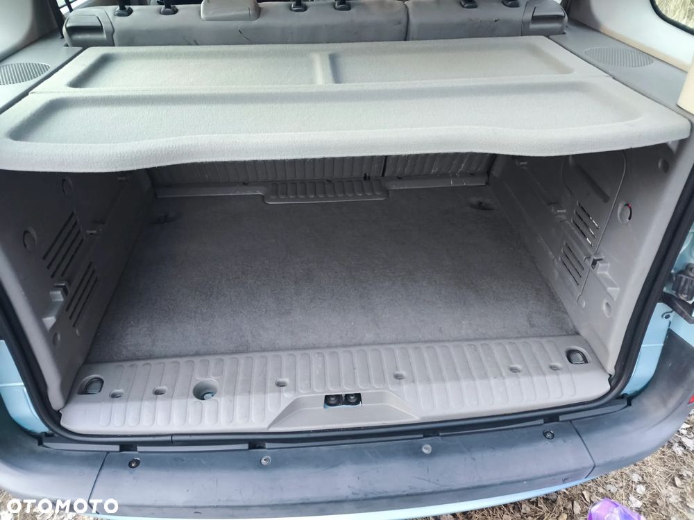 Renault Kangoo 1.6 16V 105 Privilege - 20