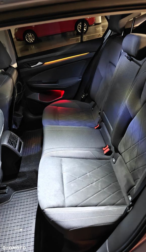 Volkswagen Golf 1.5 TSI EVO Style - 10