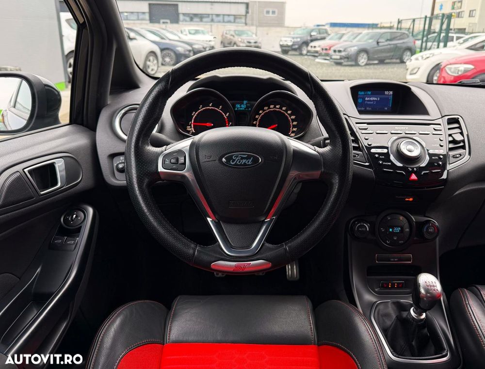 Ford Fiesta 1.6 EcoBoost ST - 8