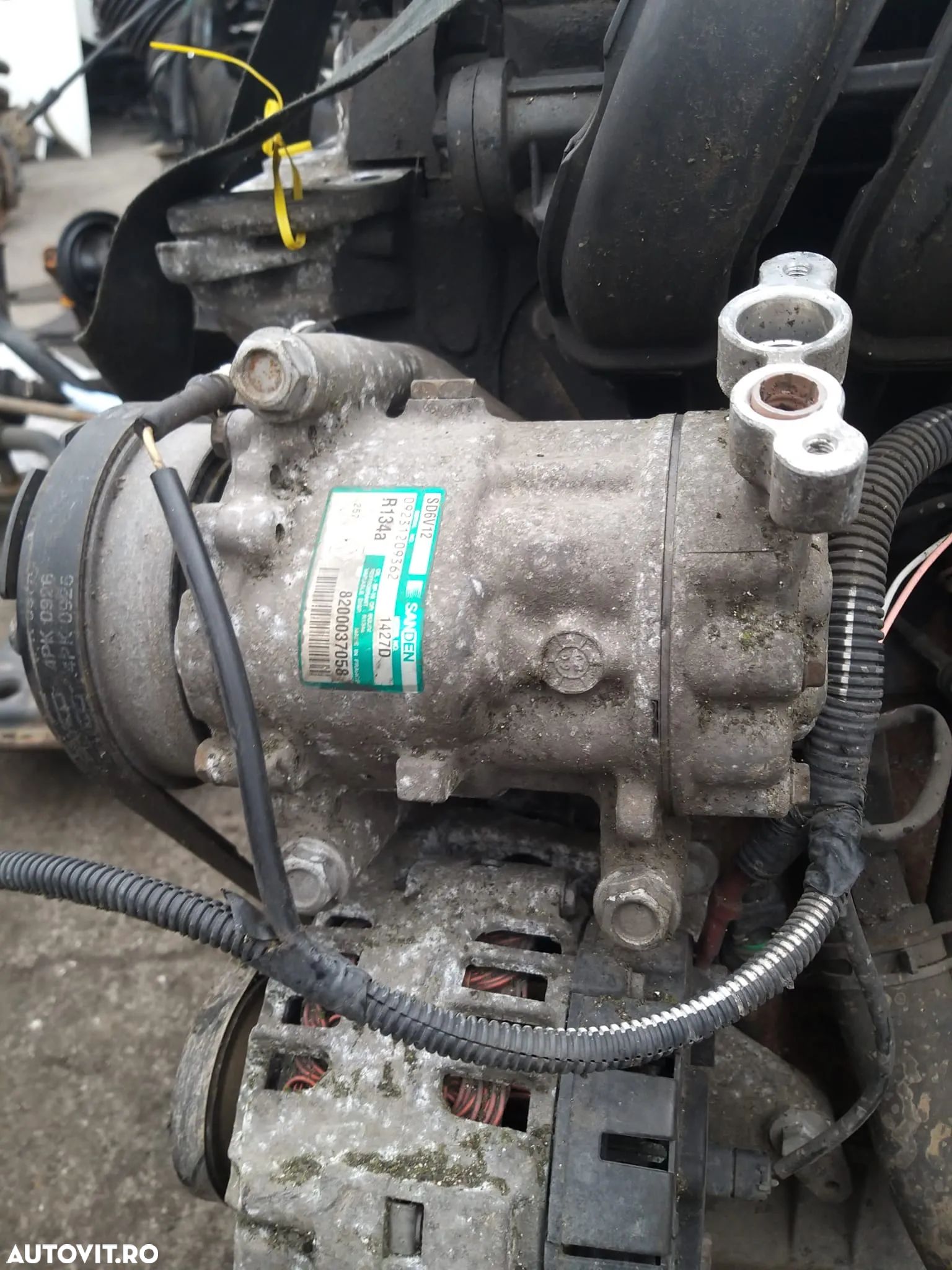 Compressor AC cod: 8200037058 pentru Renault Clio 2, 1.2 Benzina, an 1998-2005 - 1