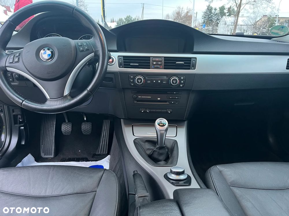 BMW Seria 3 320d - 13