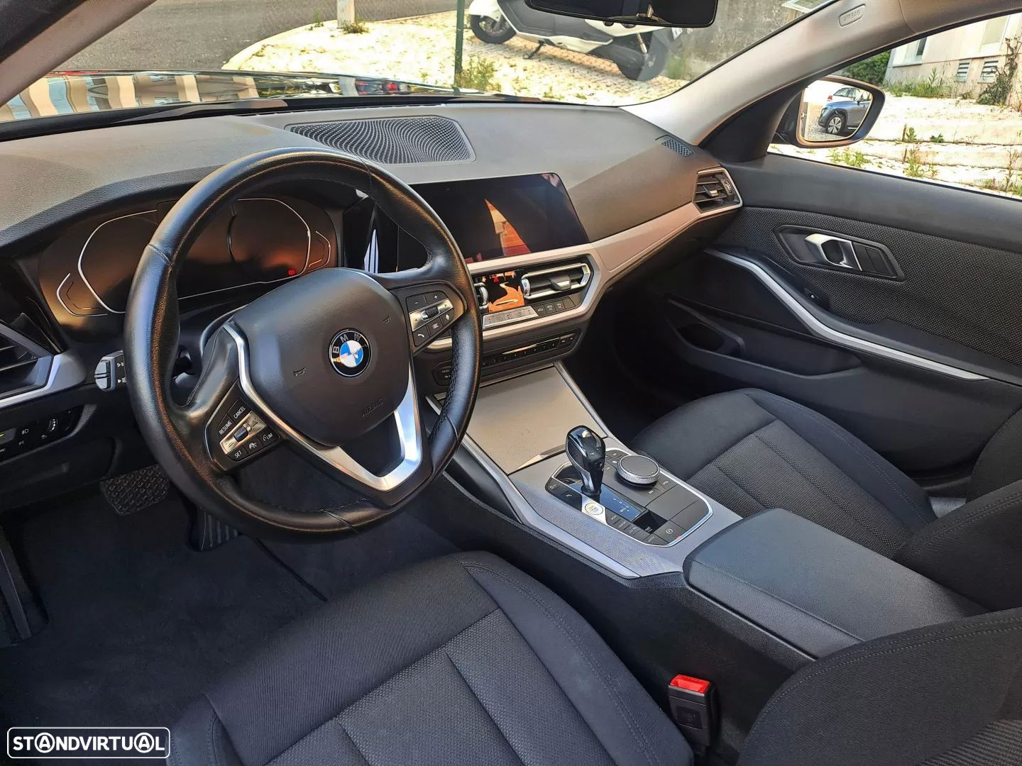 BMW 320 d Auto - 11
