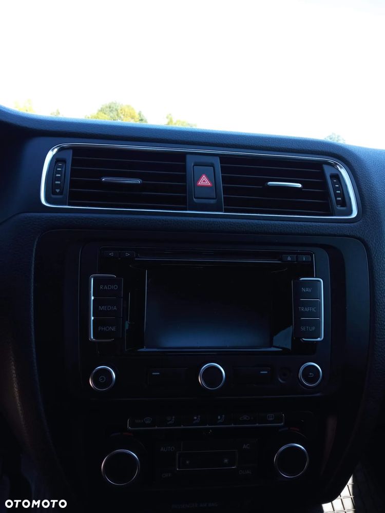 Volkswagen Jetta 1.6 TDI Comfortline Optimum - 3