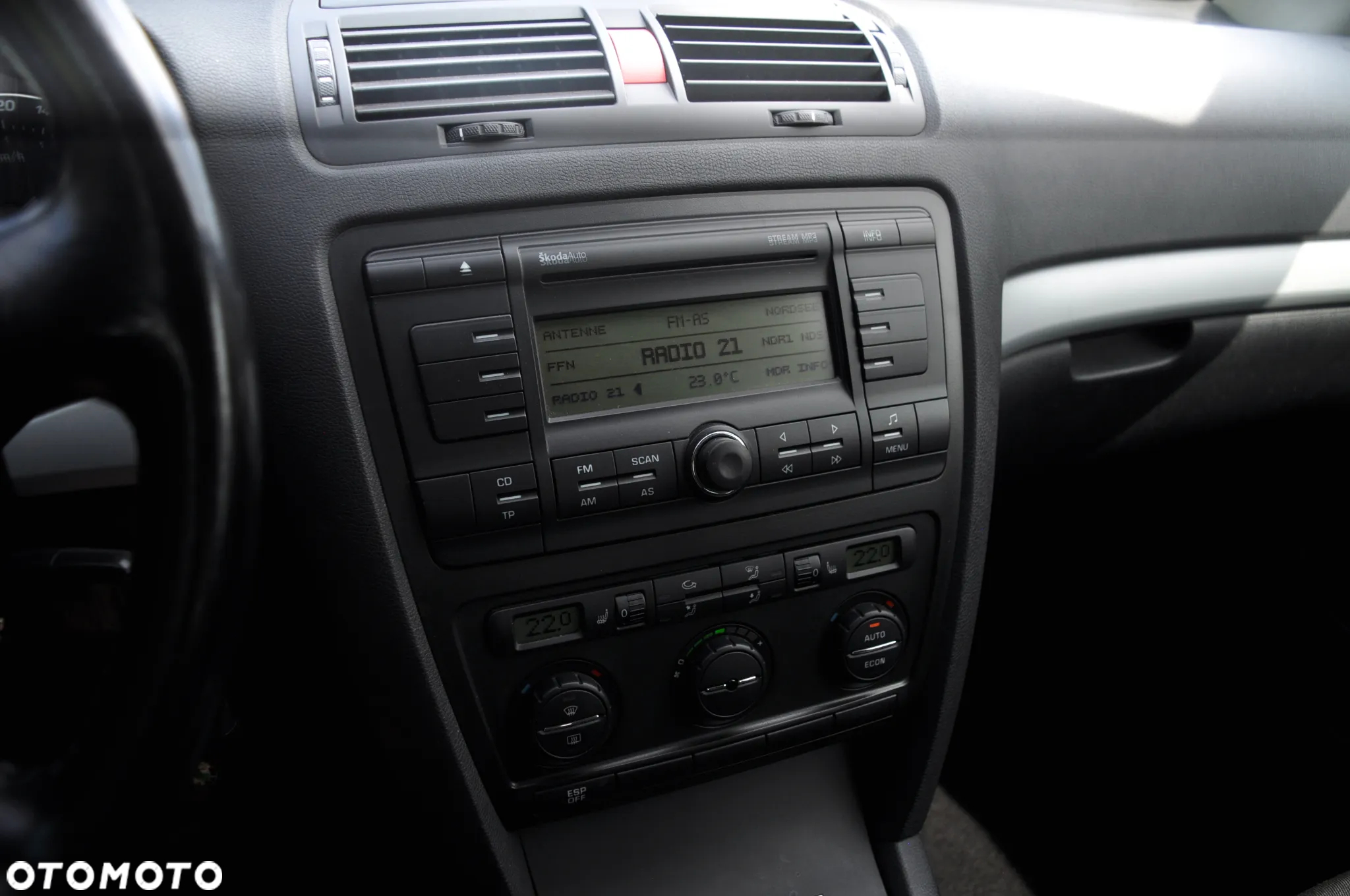 Skoda Octavia 1.6 Elegance - 29