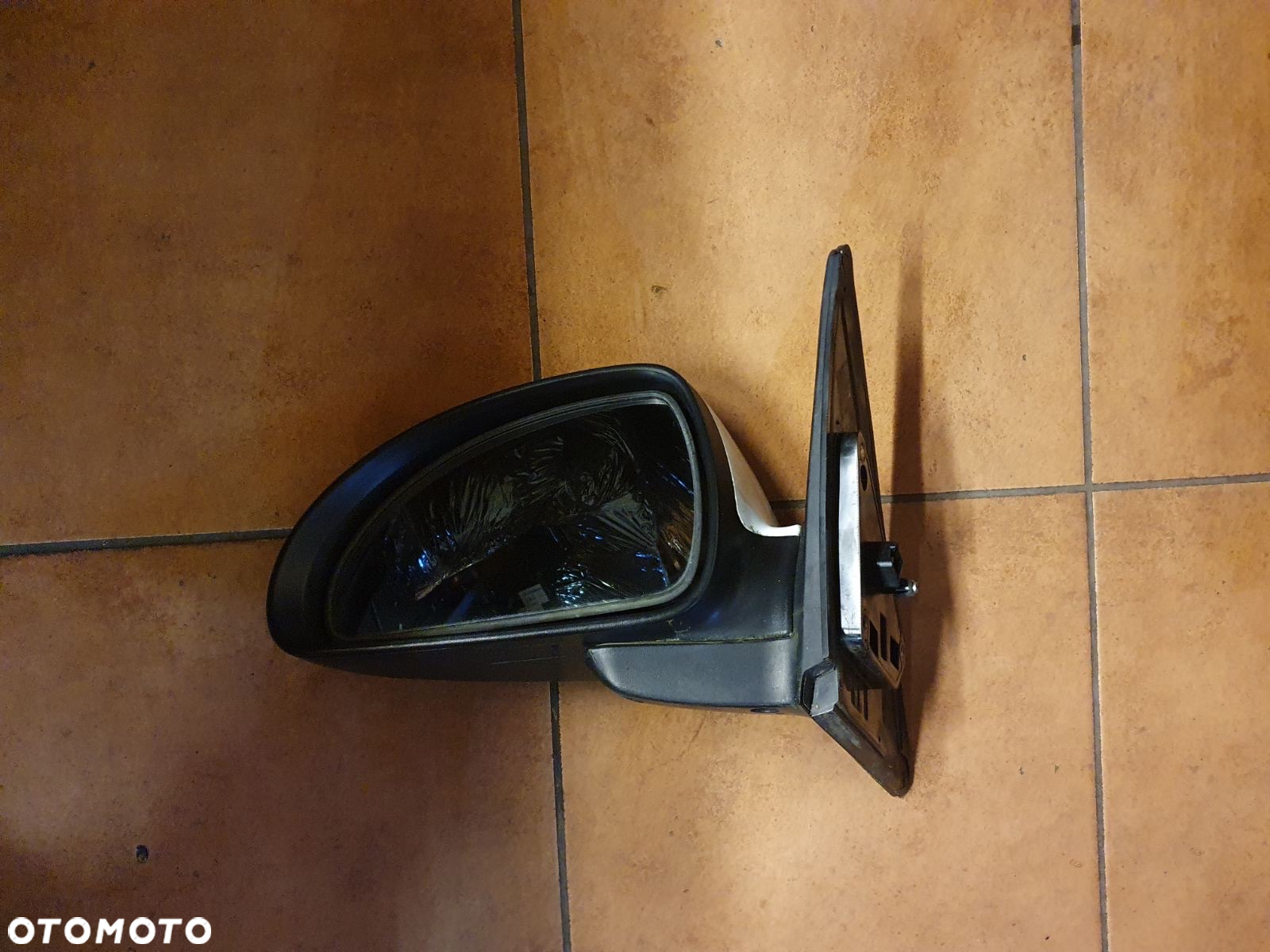 LUSTERKO LEWE KIA CEED 1 5 PIN KOD WD - 4