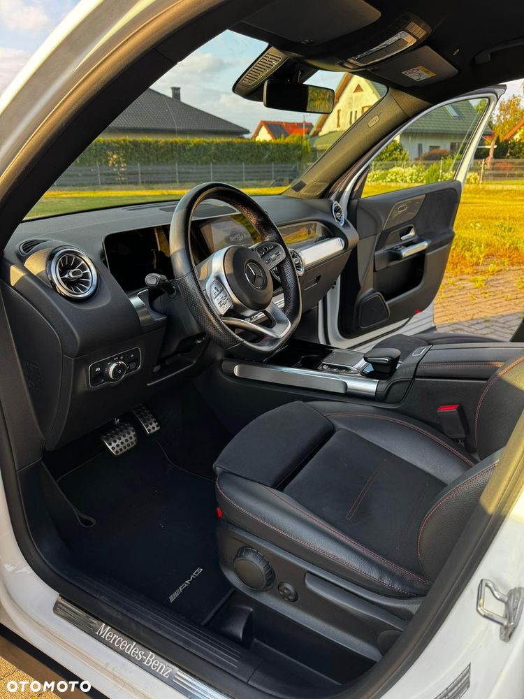 Mercedes-Benz GLB 200 AMG Line 7G-DCT - 7