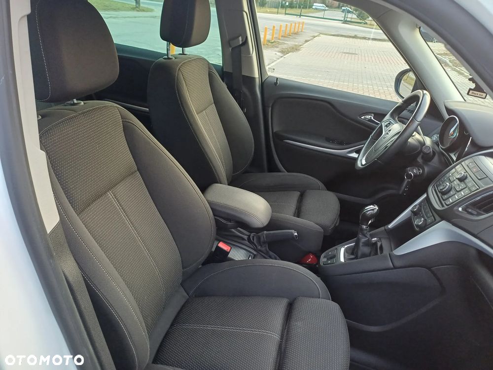 Opel Zafira 2.0 CDTI Enjoy - 25