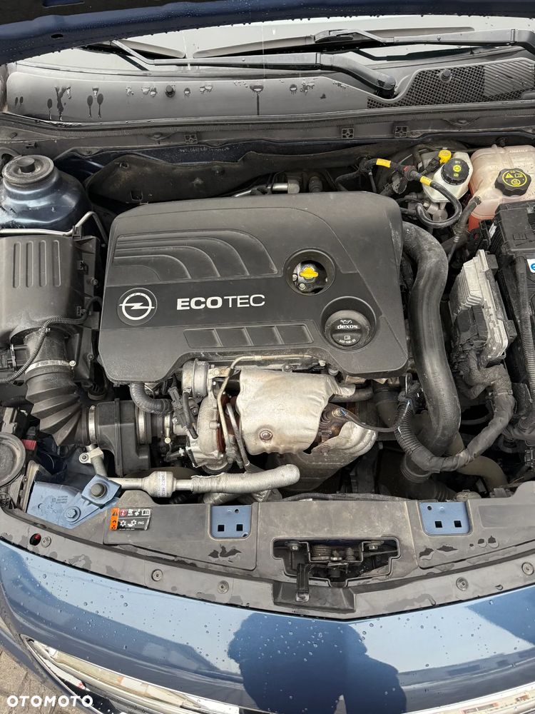 Opel Insignia - 25