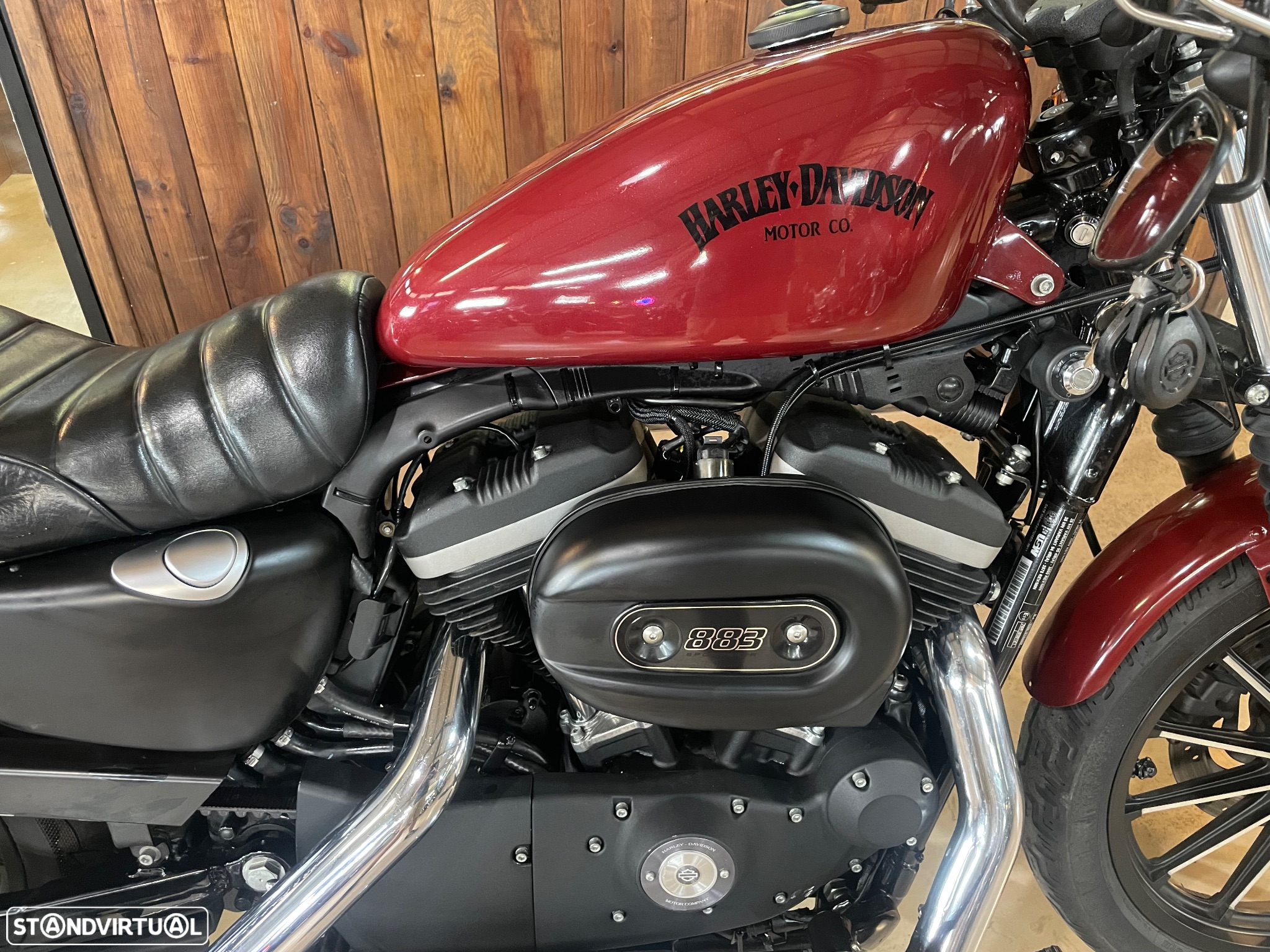 Harley-Davidson 883 Iron - 7