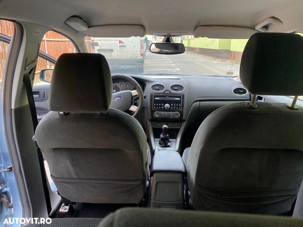 Ford Focus - 11
