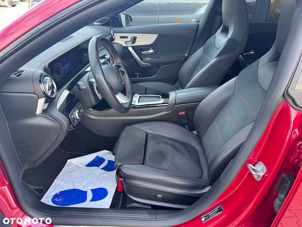 Mercedes-Benz CLA - 17