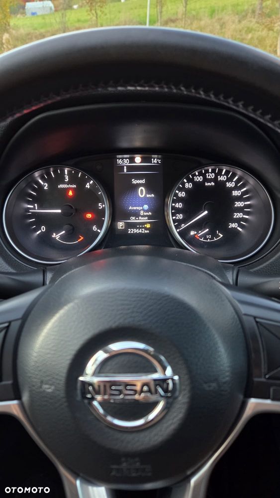 Nissan Qashqai 1.6 DCi Xtronic TEKNA - 18