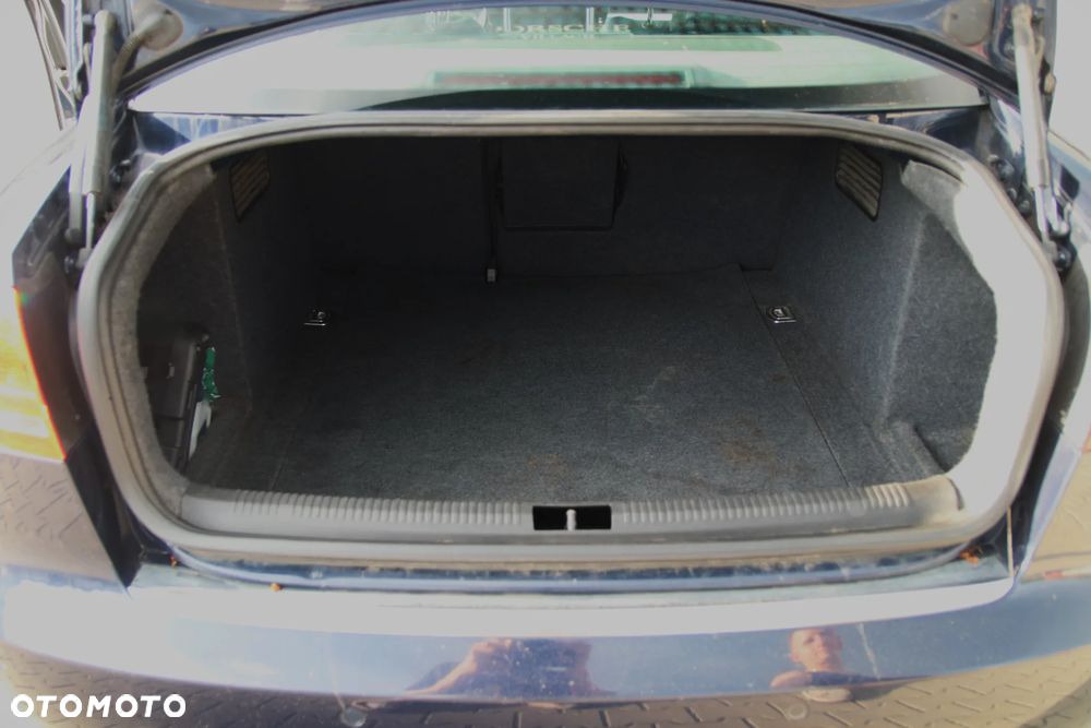 Audi A4 Avant - 20