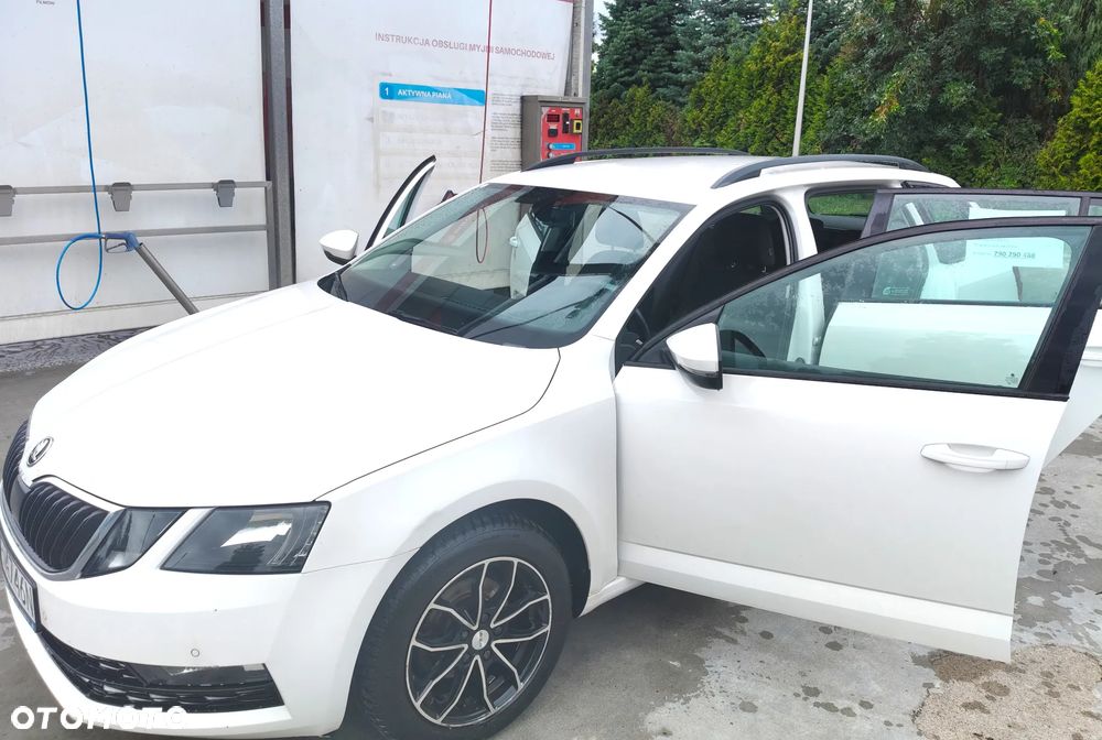 Skoda Octavia 1.6 TDI Ambition - 5