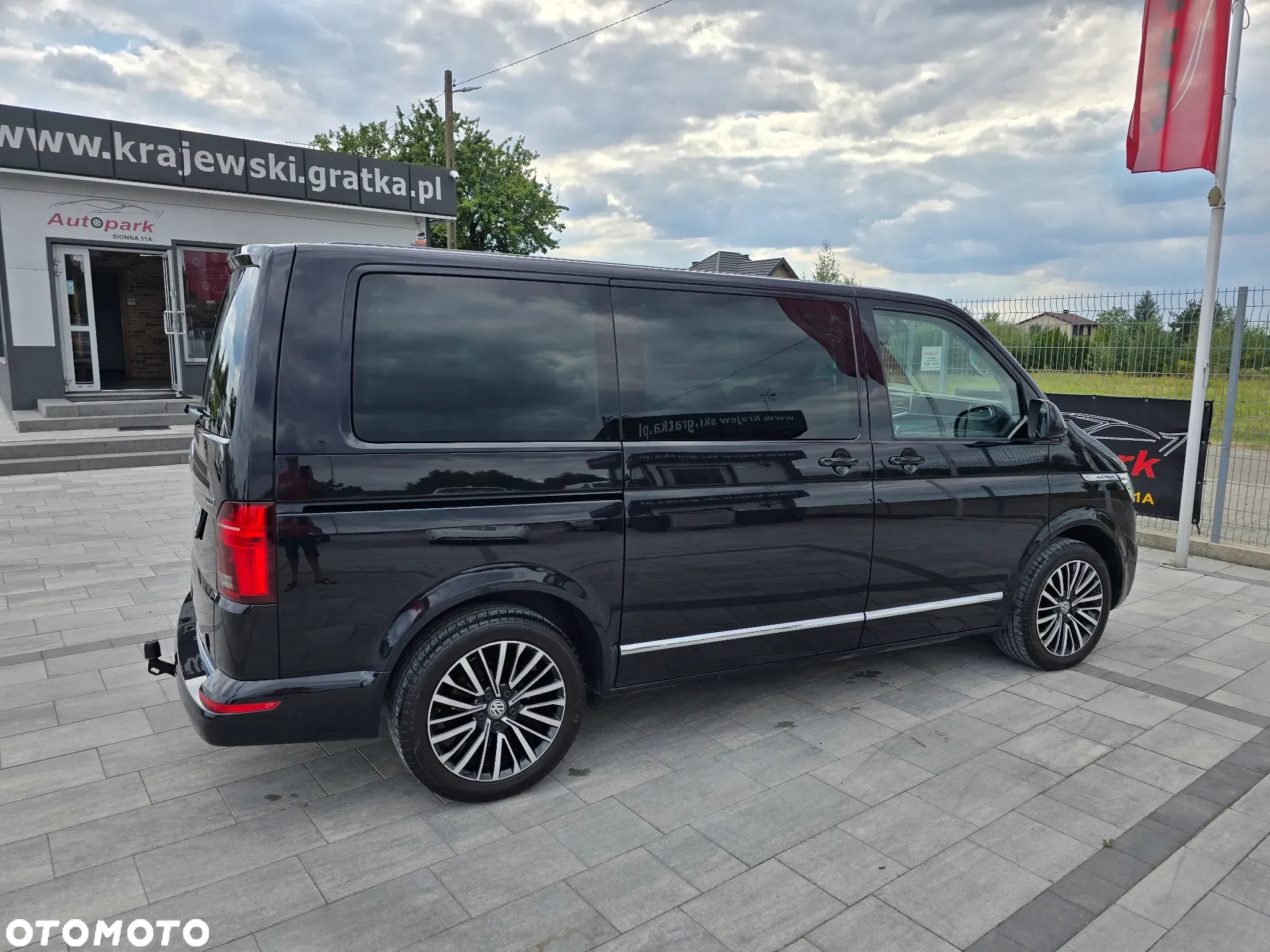 Volkswagen Multivan 6.1 2.0 TDI L1 Highline 4Motion DSG - 18