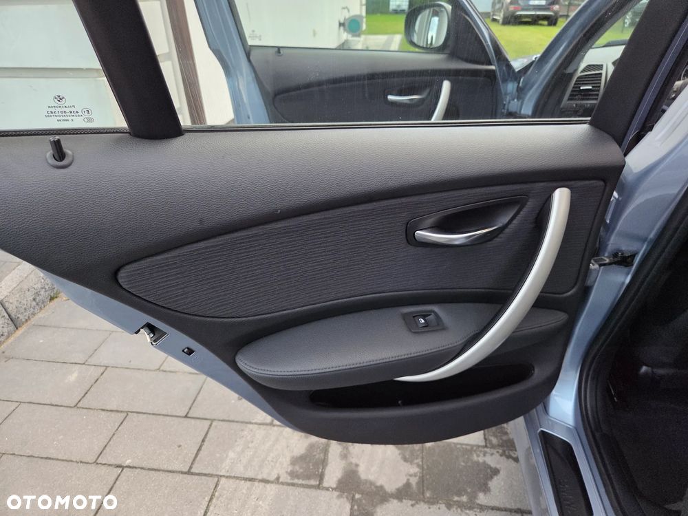 BMW Seria 1 116i - 13