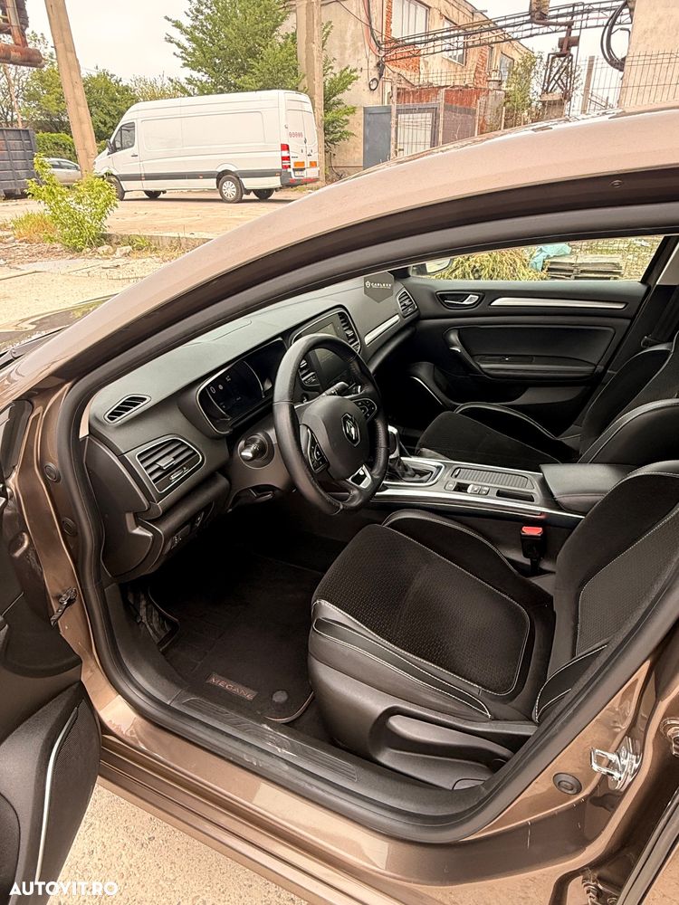 Renault Megane - 7