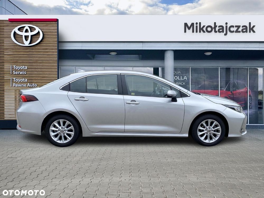 Toyota Corolla - 11