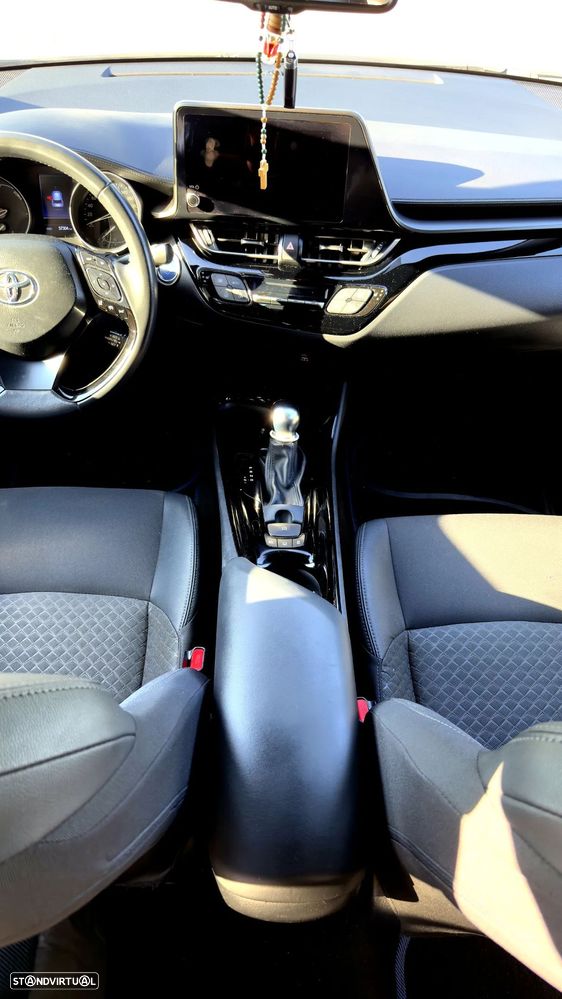 Toyota C-HR 2.0 Hybrid Square Collection - 19