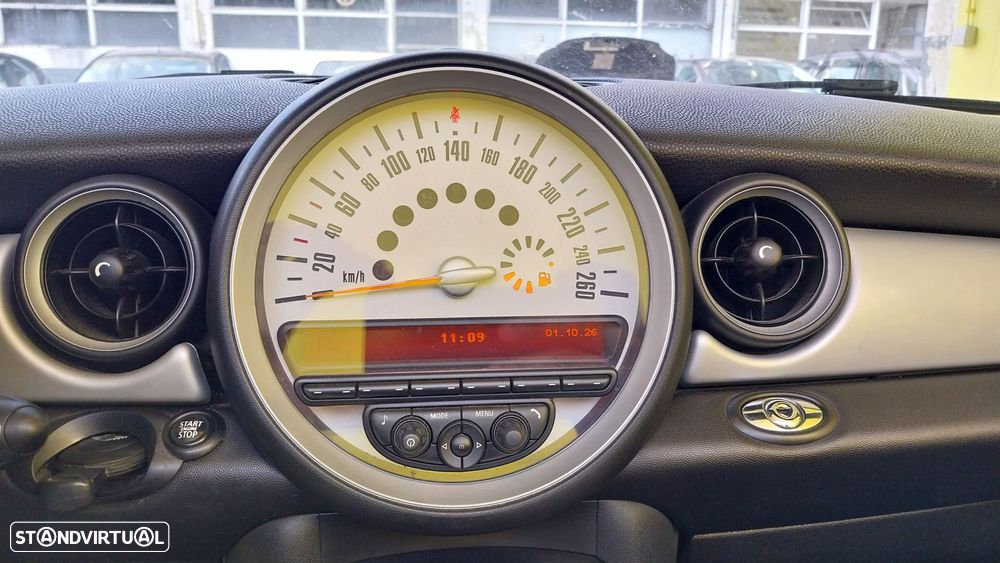 MINI Cabrio Cooper D - 16