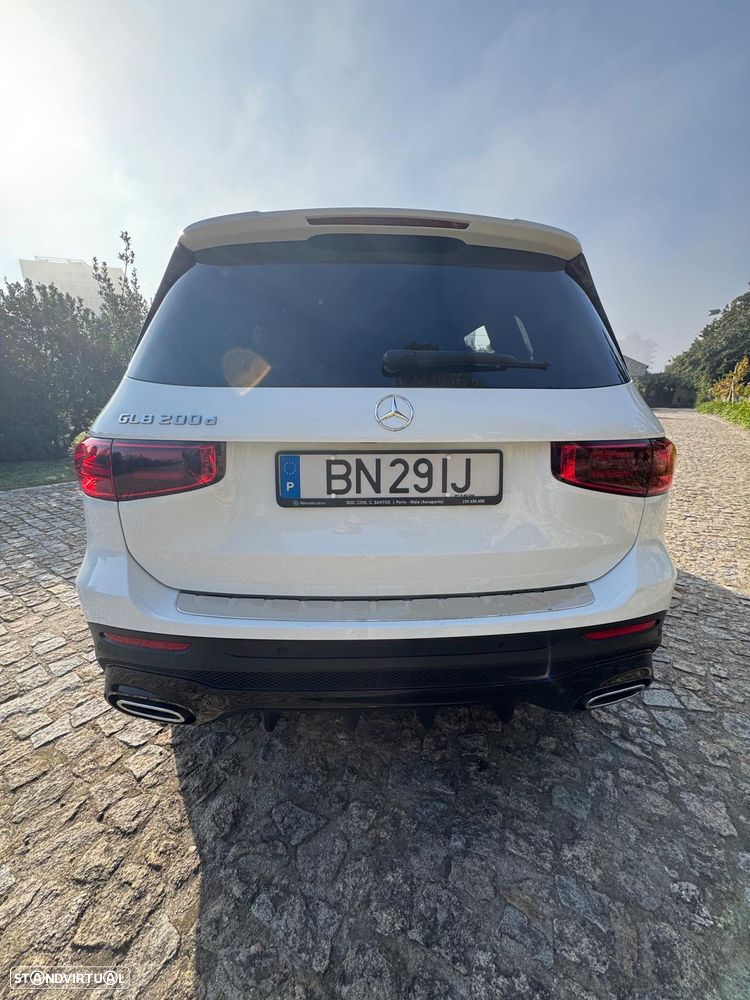 Mercedes-Benz GLB 200 d AMG Line - 4