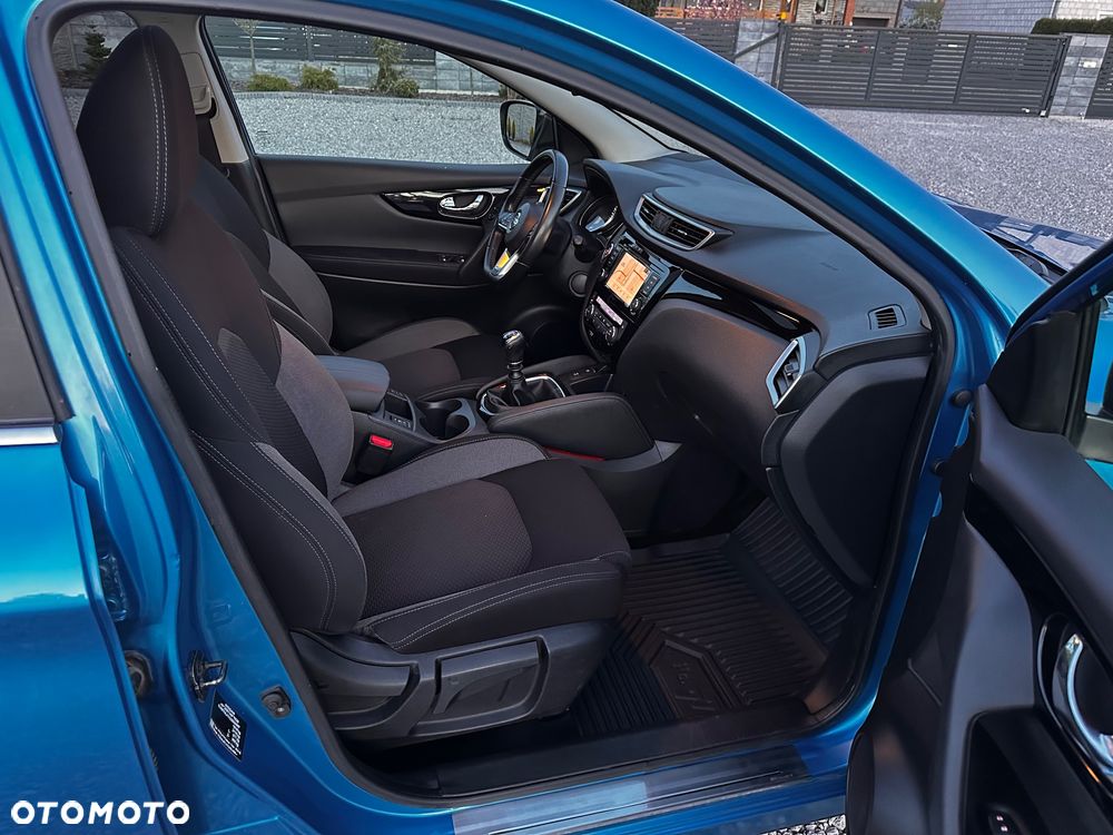 Nissan Qashqai 1.3 DIG-T N-Connecta EU6d - 19