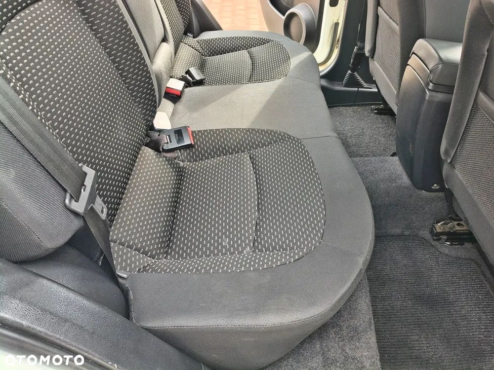 Nissan Qashqai 2.0 Acenta - 24