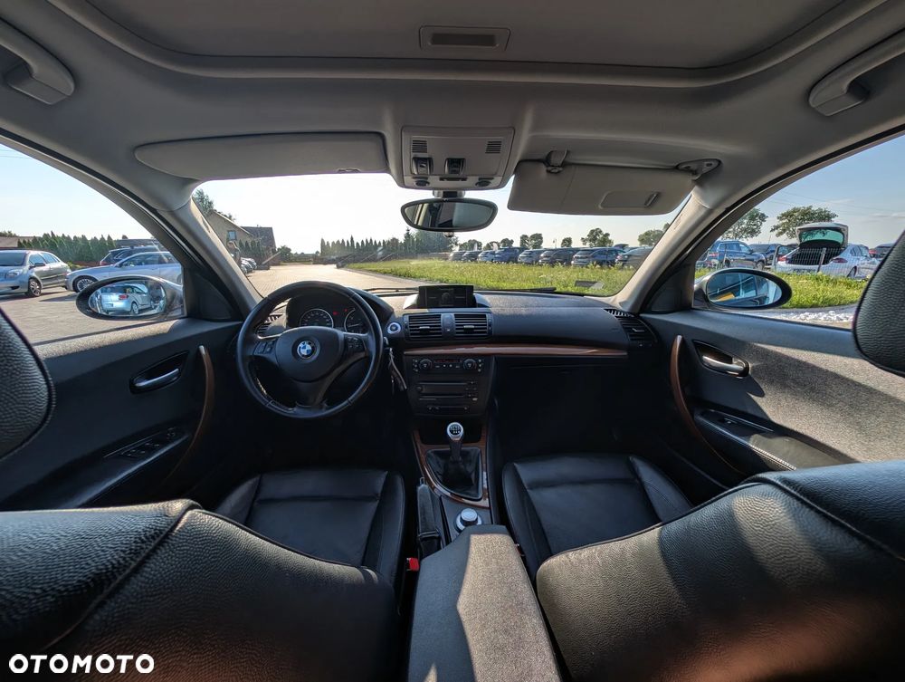 BMW Seria 1 120i - 21