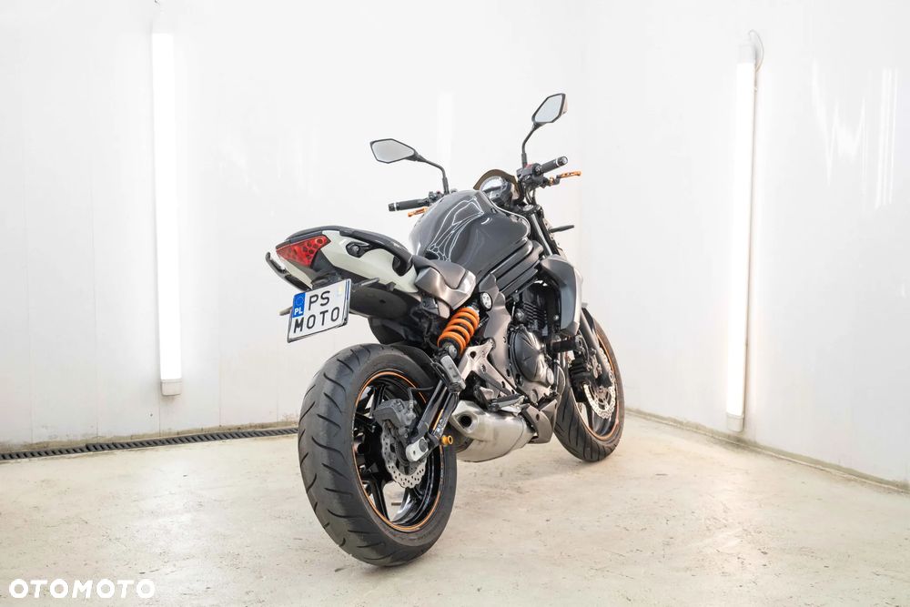 Kawasaki ER - 7