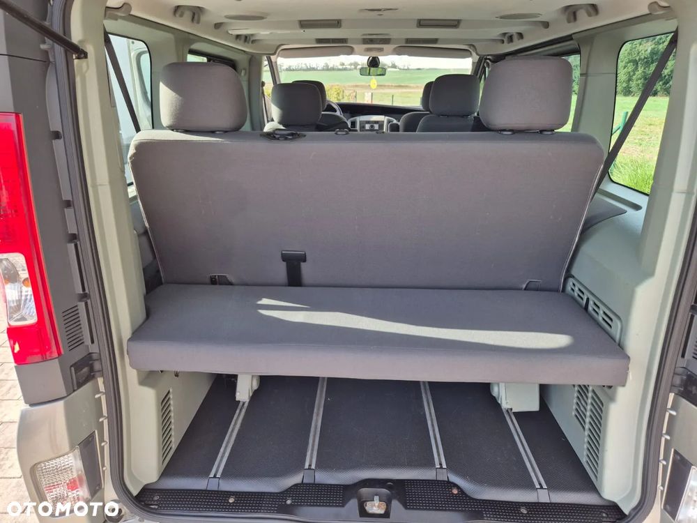 Opel Vivaro - 14
