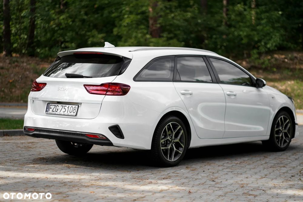 Kia Ceed 1.5 T-GDI Business Line Plus DCT - 14