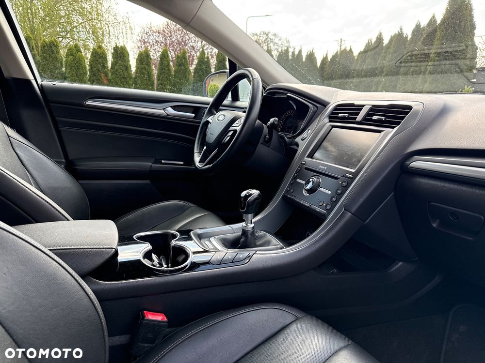 Ford Mondeo 1.5 EcoBoost ST-Line X - 40