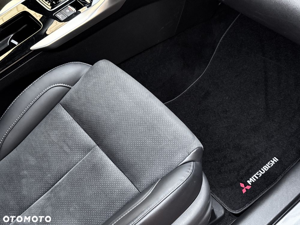 Mitsubishi Eclipse Cross 4WD Plus Select - 34