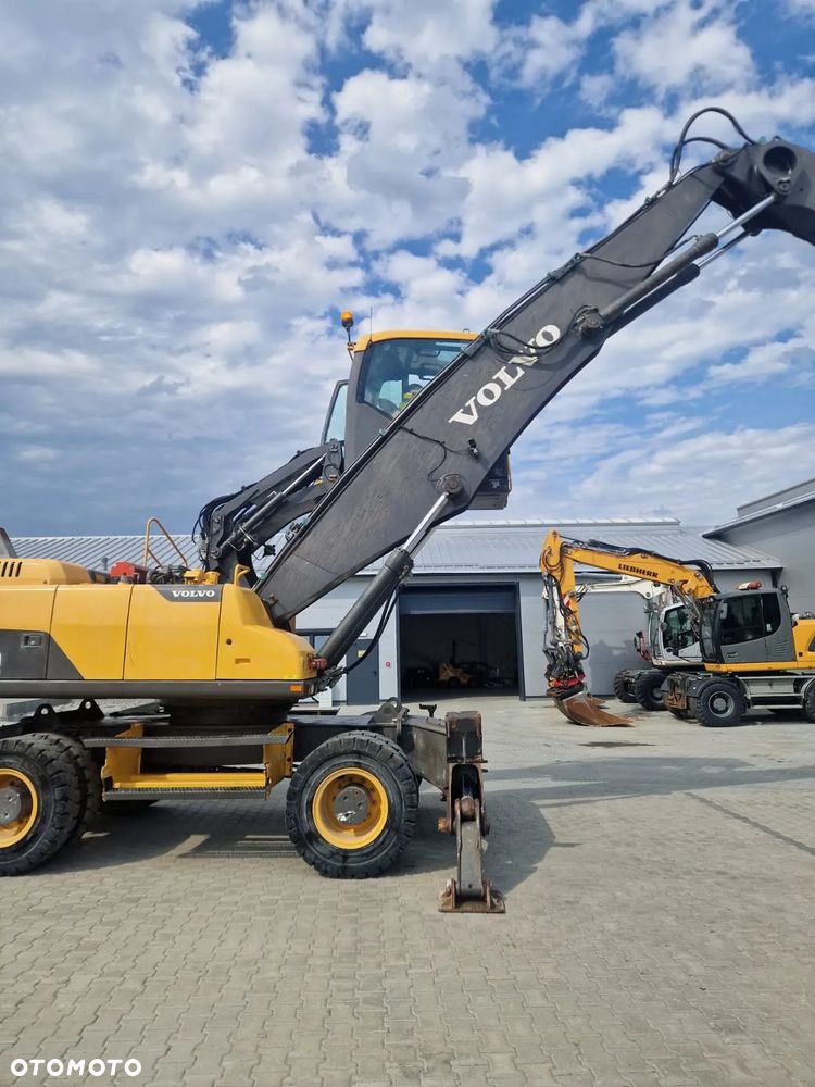 Volvo EW210D koparka przeładunkowa - 5
