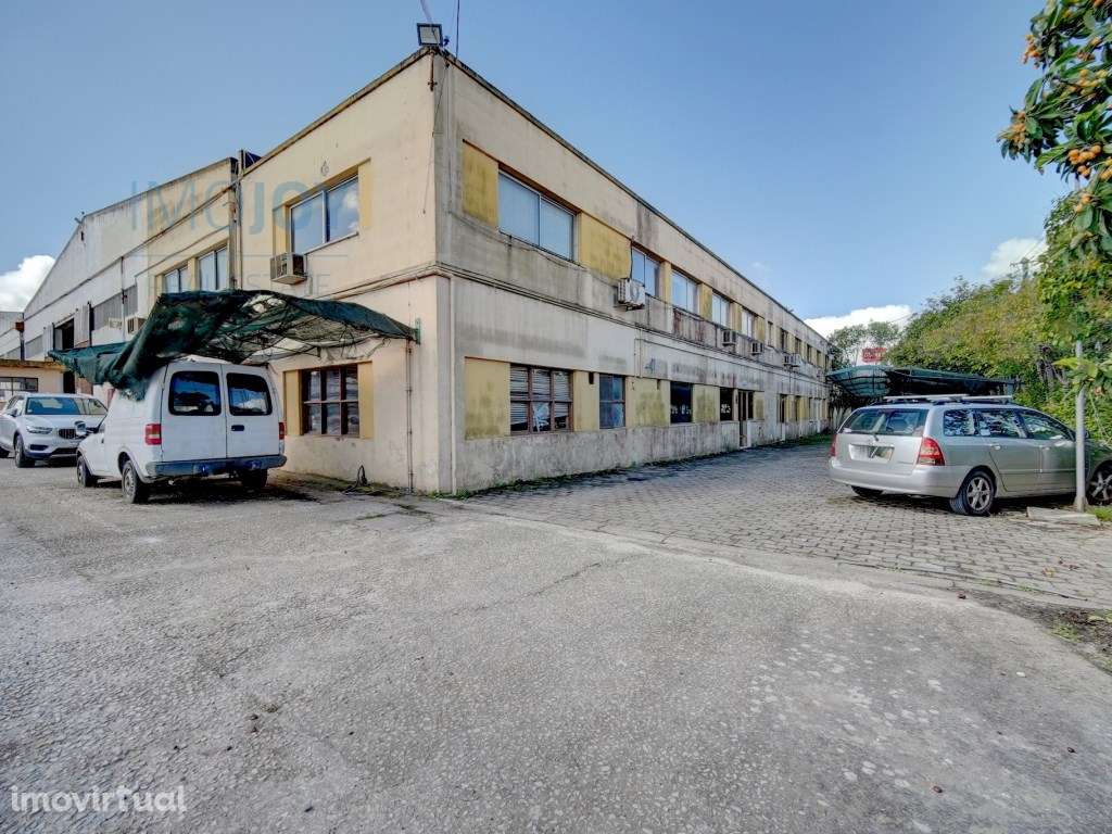 Espaçoso Armazém para Arrendamento no Montijo - Grande imagem: 3/20