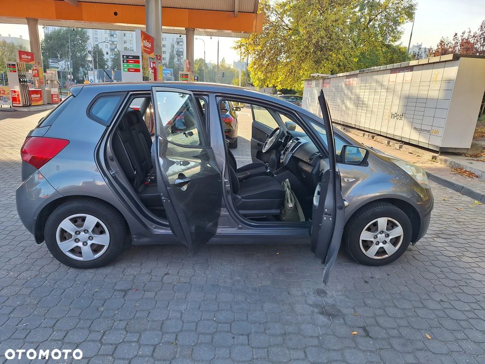 Kia Venga - 1