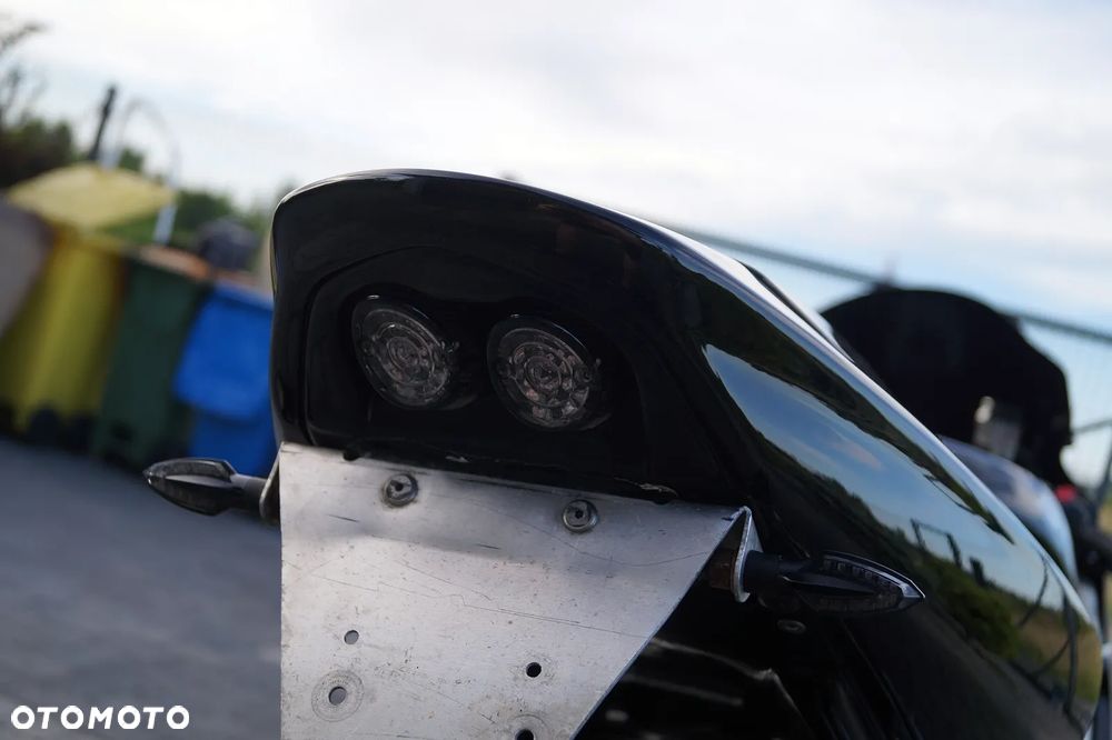 Suzuki GSX-R - 13
