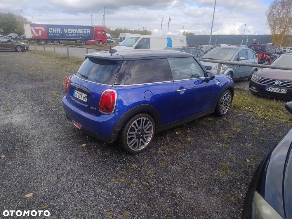 MINI Cooper Standard - 5