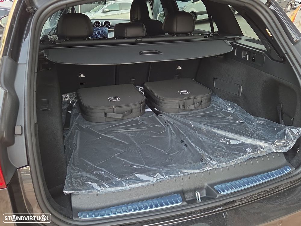 Mercedes-Benz C 300 de AMG Line - 23