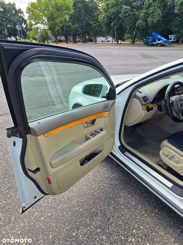 Audi A4 Limousine 2.0 T FSI quattro tiptronic - 15
